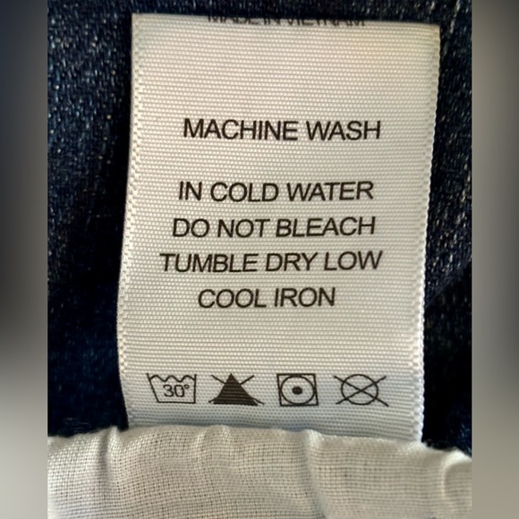 Judy Blue Mid Rise Handsand Classic
Skinny Jeans Women’s Size 11/30 - Picture 5 of 7